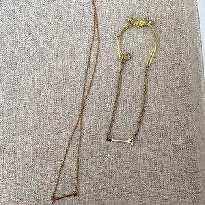 On the Mark Gold Stella and Dot necklace and bracelet set